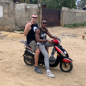 Meet your Posher, Ross